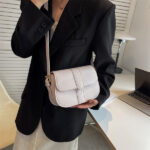 Fashionable small square bags - Image 3