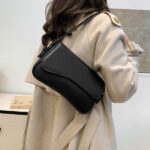 New Style Flip Magnetic Buckle Shoulder Crossbody Bag - Image 3